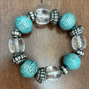 🍀3 for $25🍀 chunky silvertone and turquoise bracelet